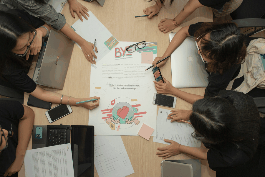 interactive workshop, cash flow projection, risk mitigation, step-by-step planning, team alignment